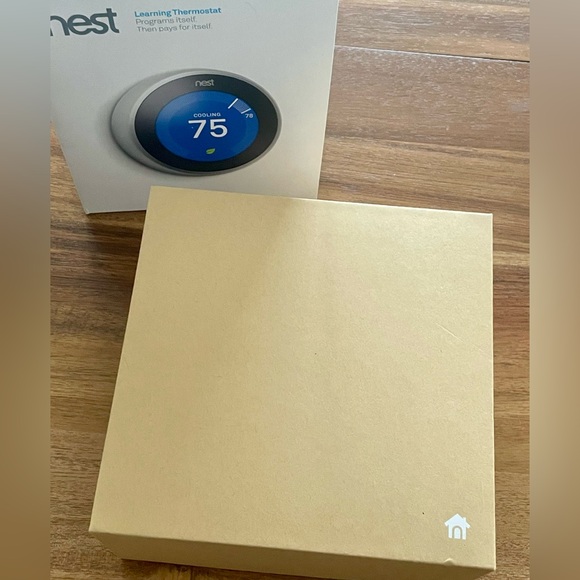 New! Google Nest Learning Thermostat (3rd gen) - Picture 8 of 14
